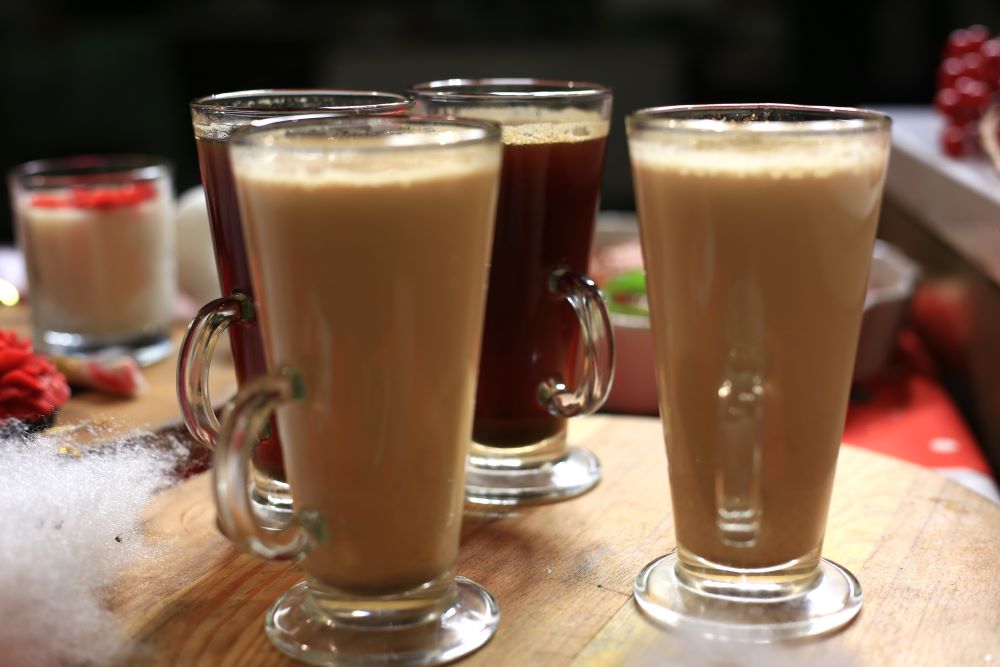 شاي بالحبهان والقرفة