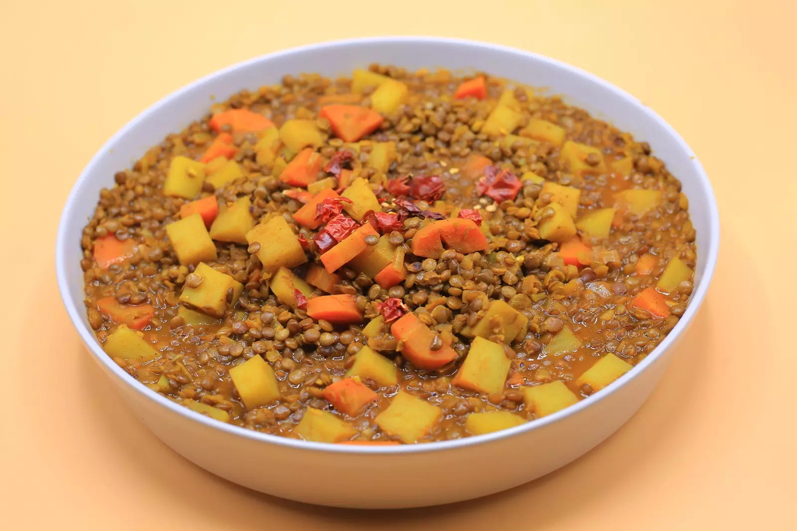 شوربة عدس بالكاري