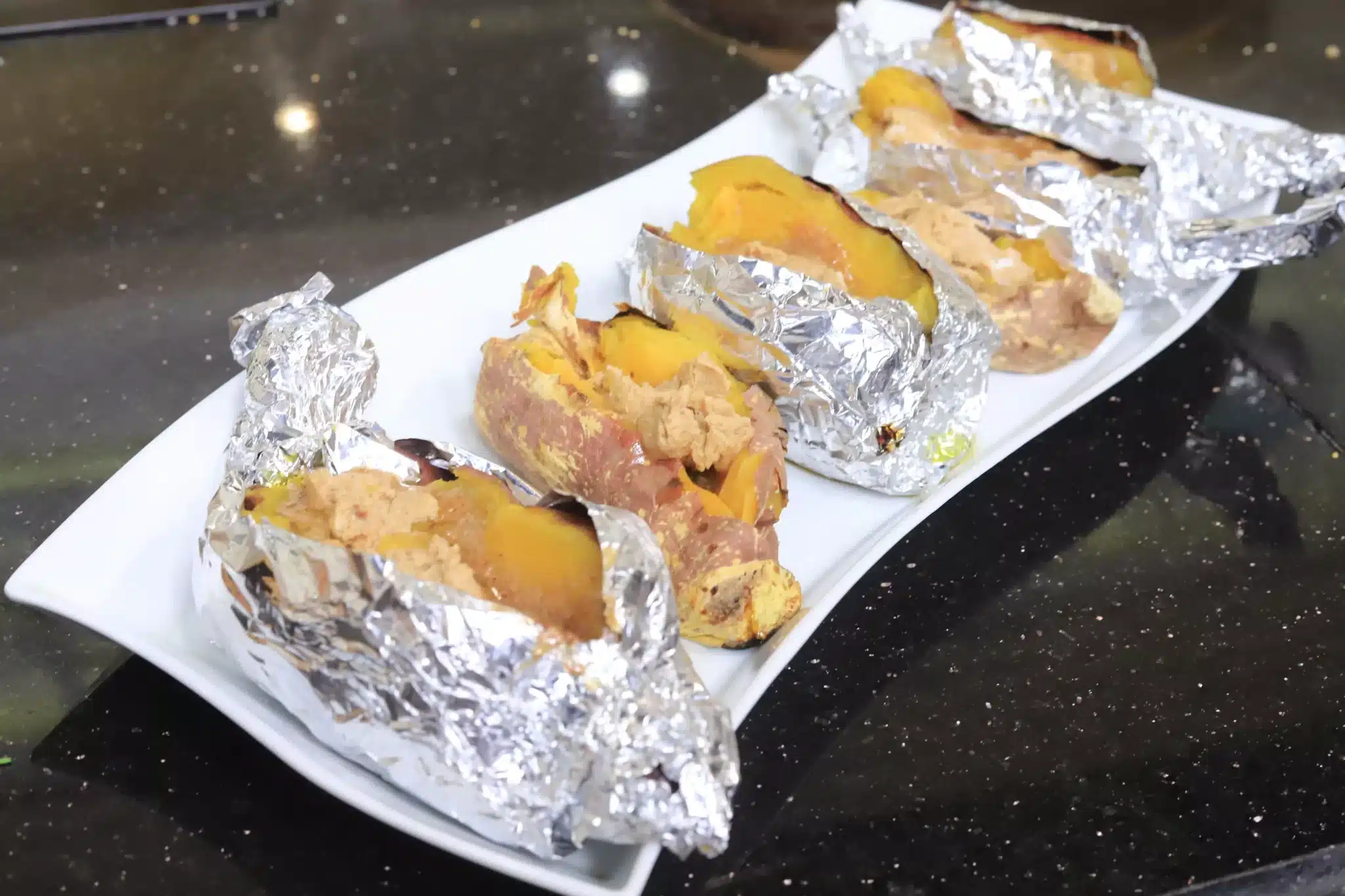 قوارب البطاطا بالقشطة والعسل