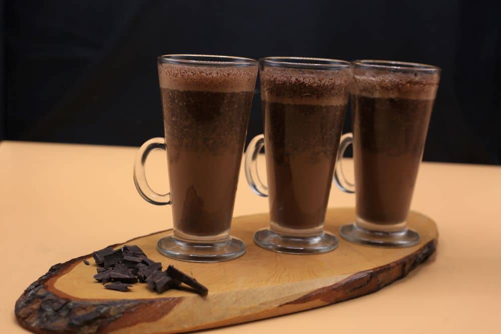 مشروب الكاكاو بالشوكولاتة والموز