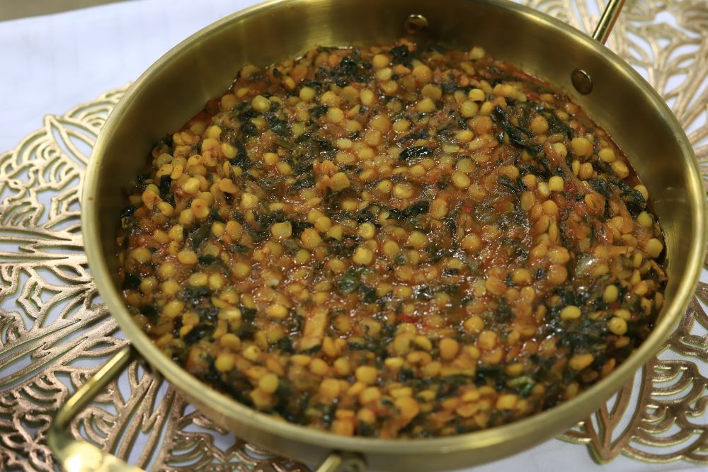 سبانخ بالحمص