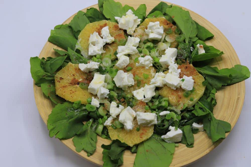 سلطة البرتقال والجرجير