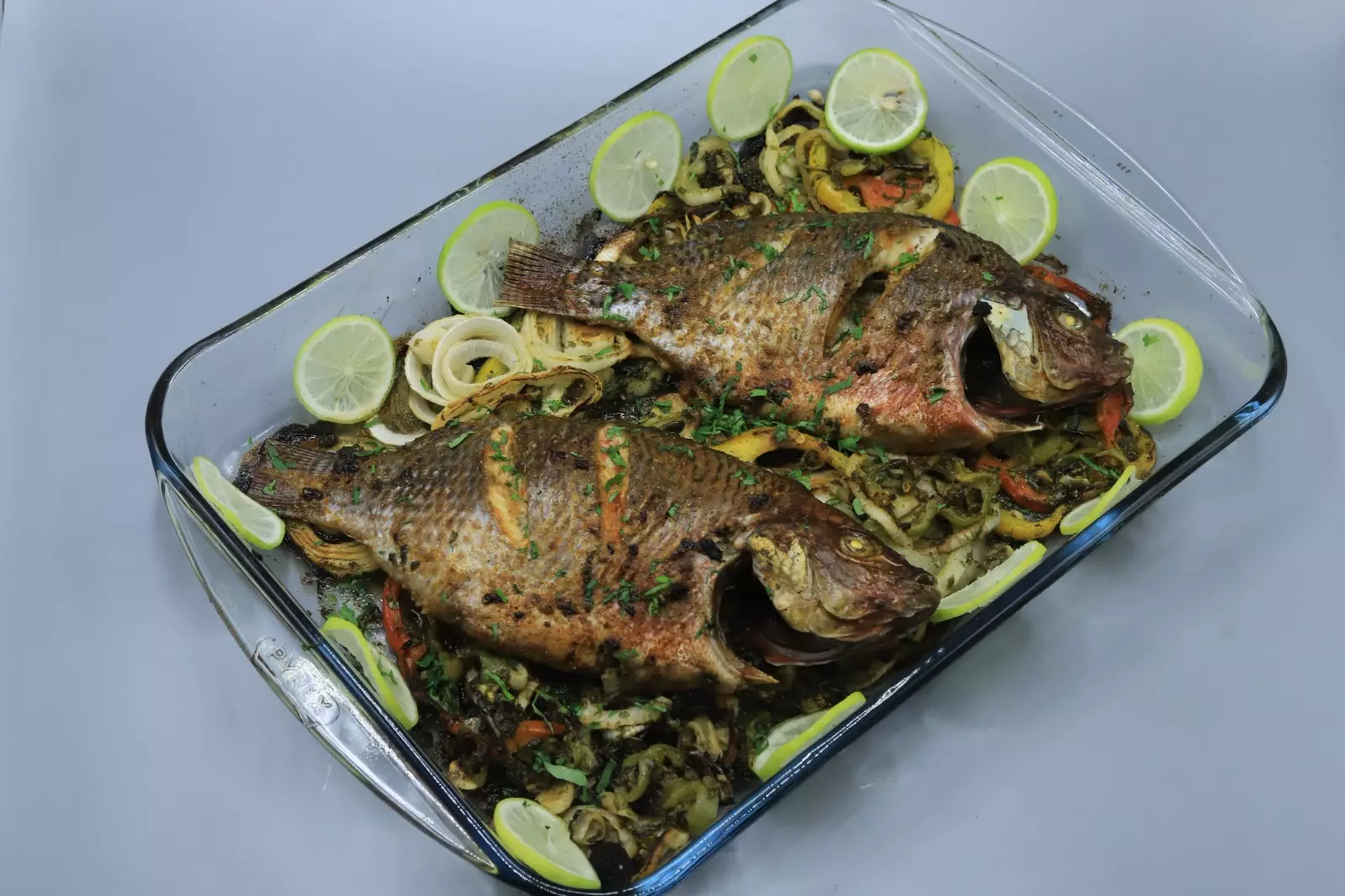 سمك بلطي في الفرن