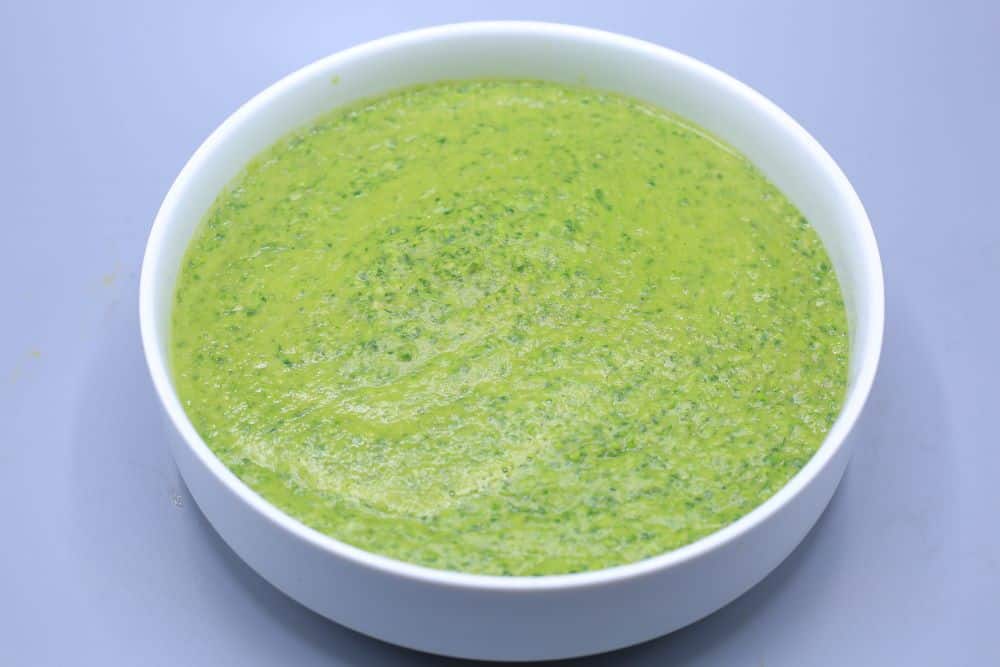 شوربة بسلة بالفاصوليا البيضاء