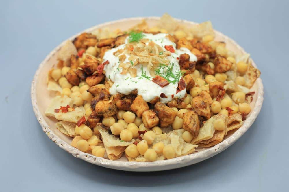 فتة دجاج شامي