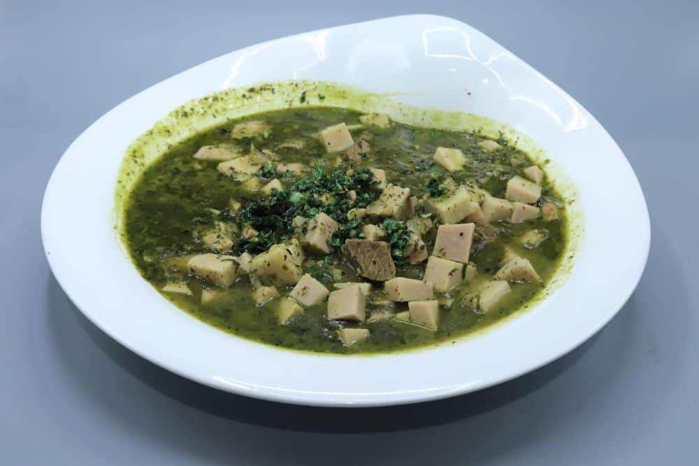 قلقاس باللحمة