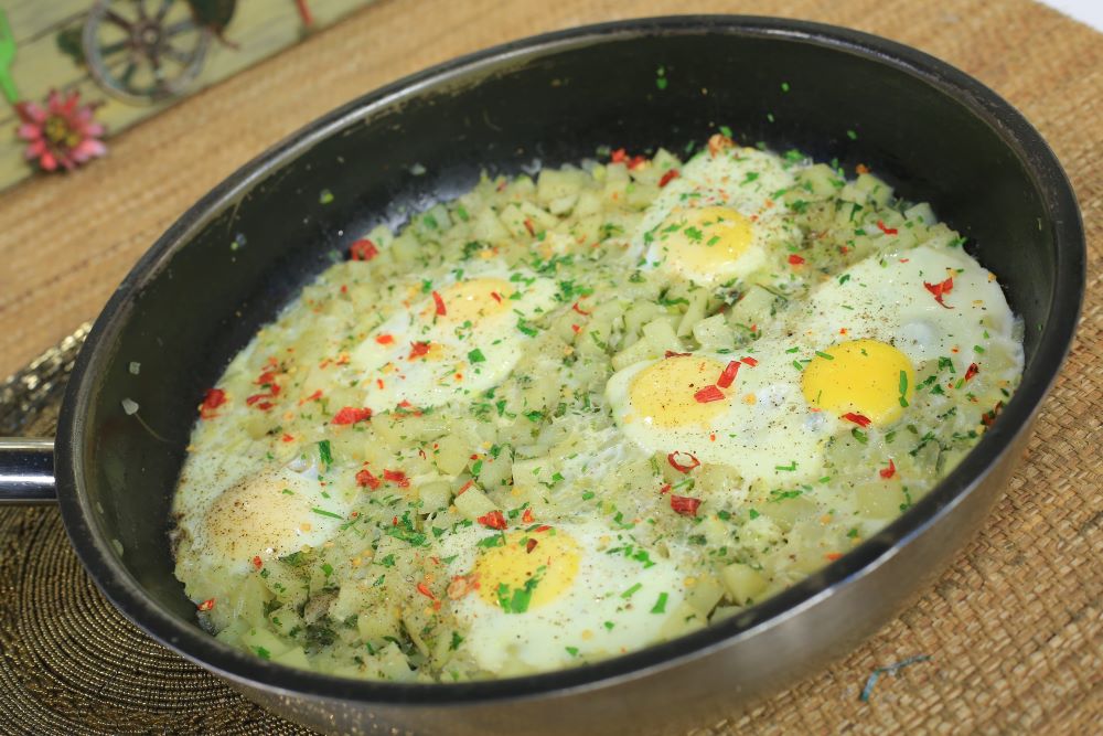 مفركة بطاطس بالبيض