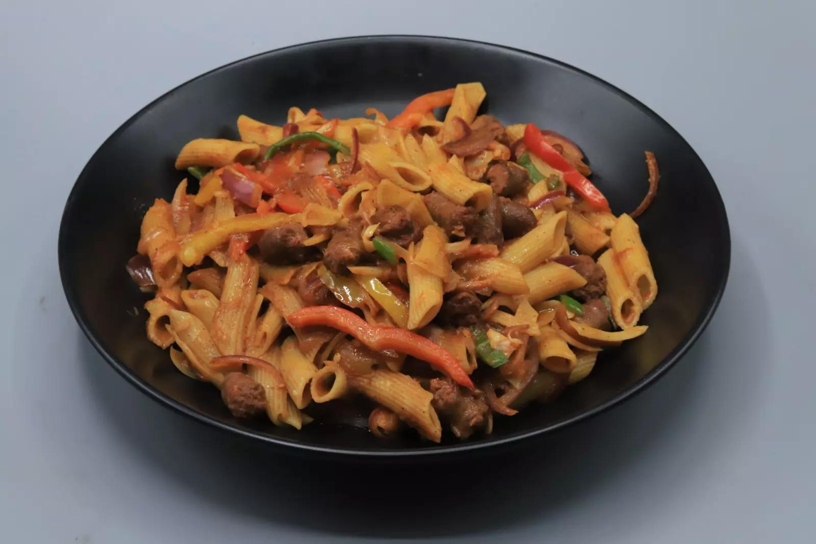 مكرونة بالسجق من ساندرا