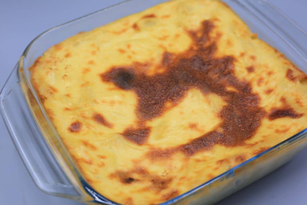 مكرونة في الفرن باللبن