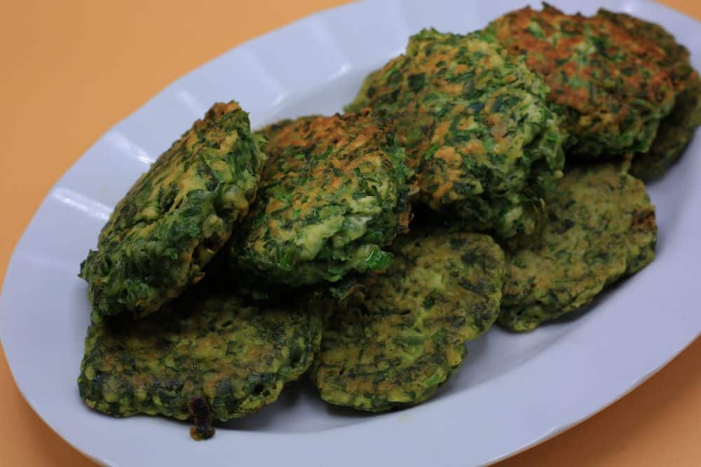 أقراص السبانخ المقلية