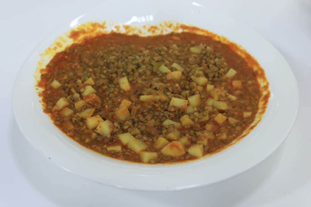 عدس بني مطبوخ