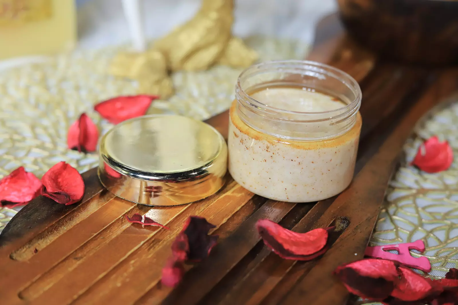 ماسك لترطيب الوجه