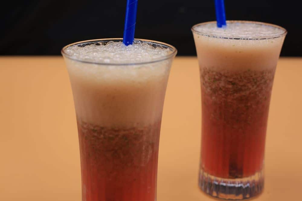 مشروب الرمان بالليمون والنعناع المثلج