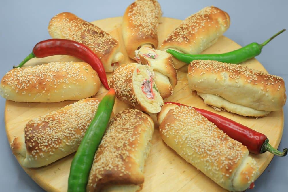 معجنات باللانشون