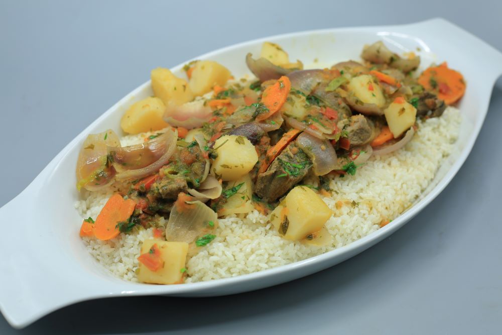 يخني اللحم البقري