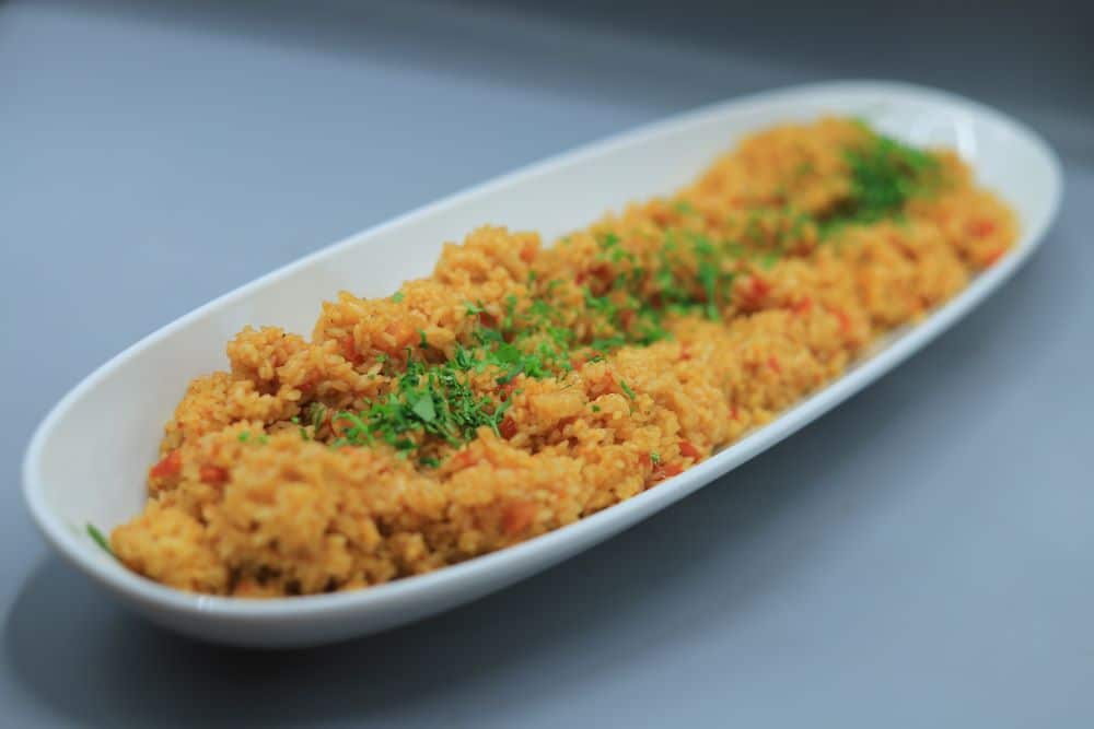 أرز بالطماطم