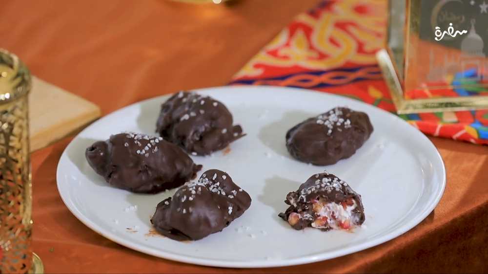 بايت الزبادي بالرمان والشوكولاتة