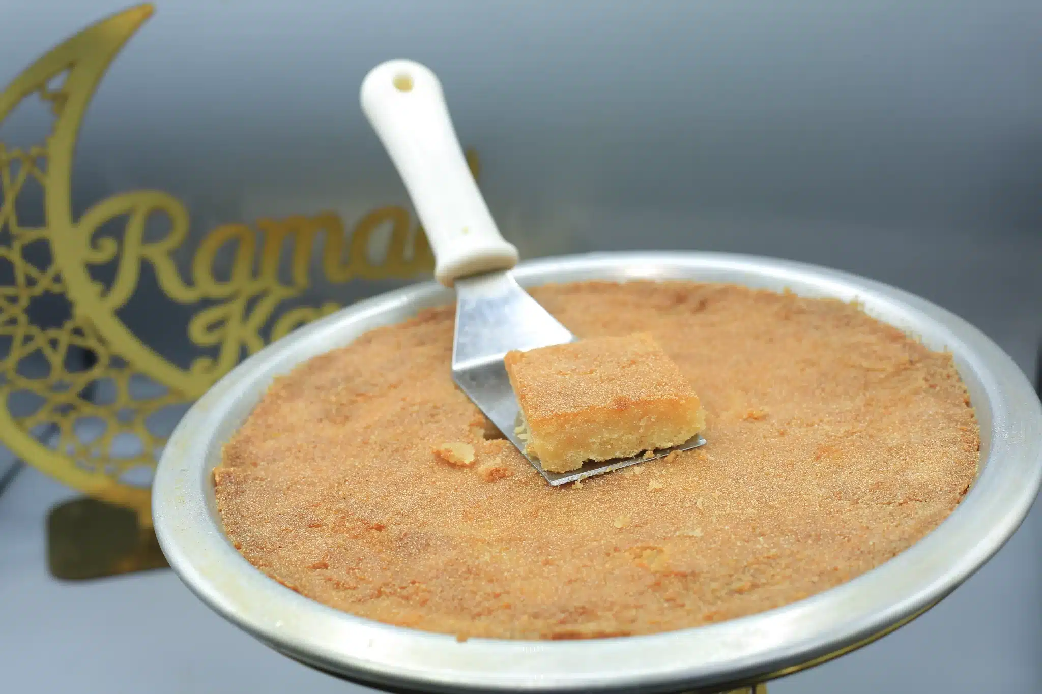 بسبوسه بطريقة توتا