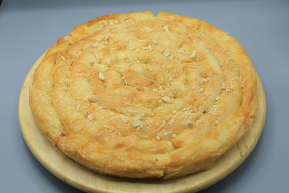 بقلاوة حلزونية بالمهلبية