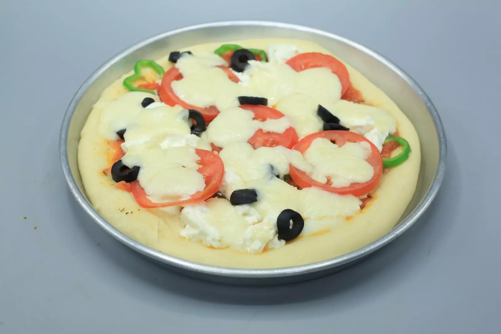 بيتزا بالجبنة