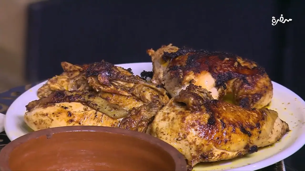 دجاجة محمرة