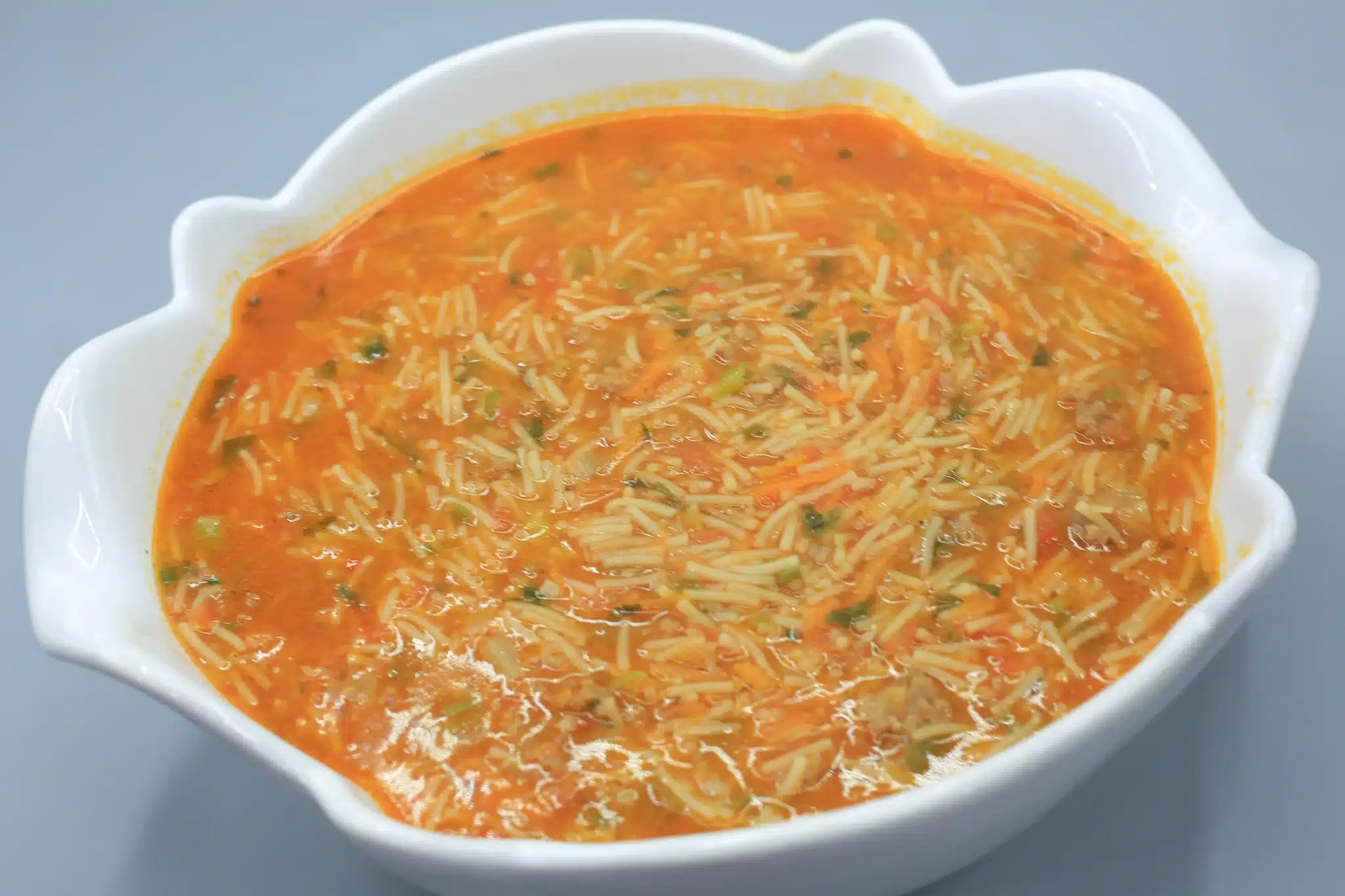 شوربة شعرية بالكفتة