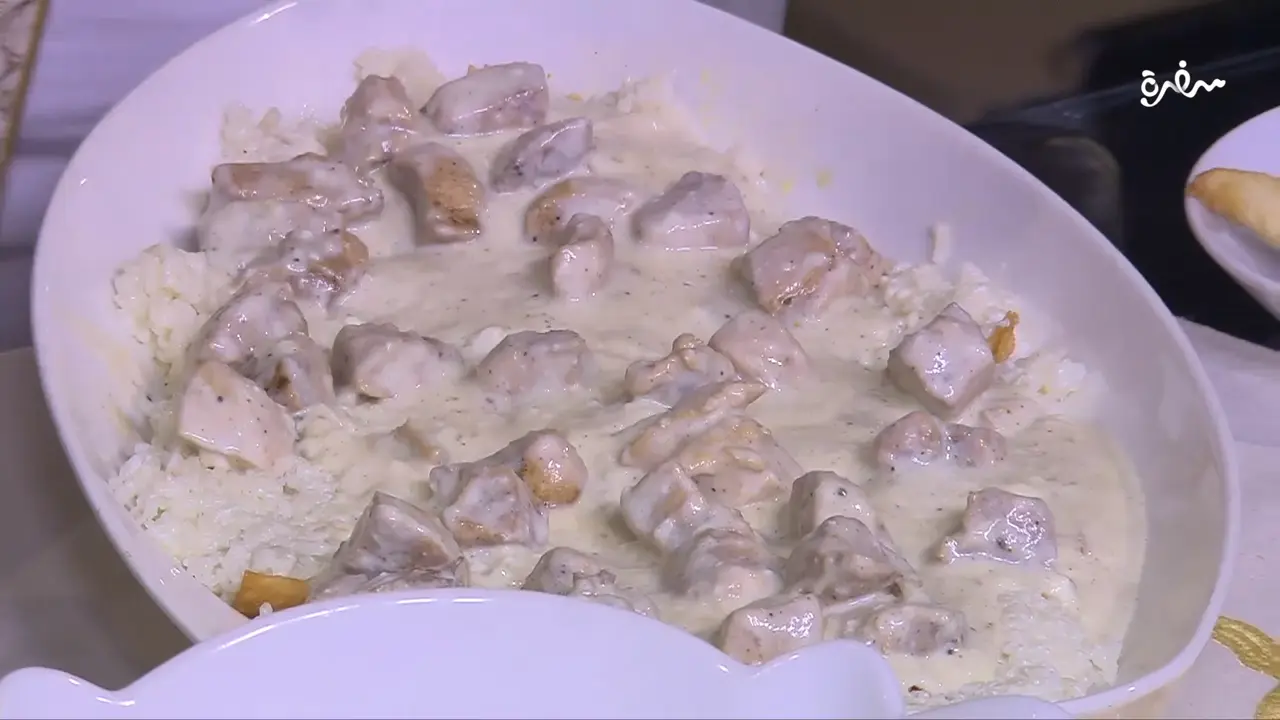 فتة شاورما بالزبادي