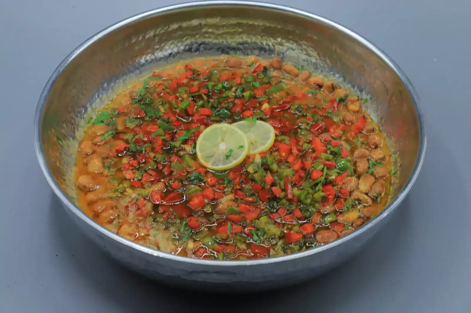 فول بالزيت الحار