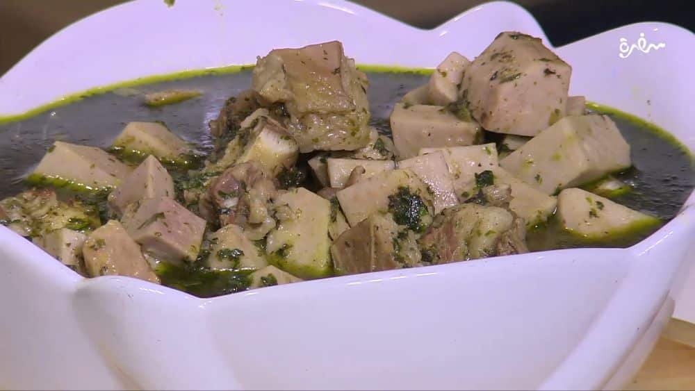 قلقاس باللحمة