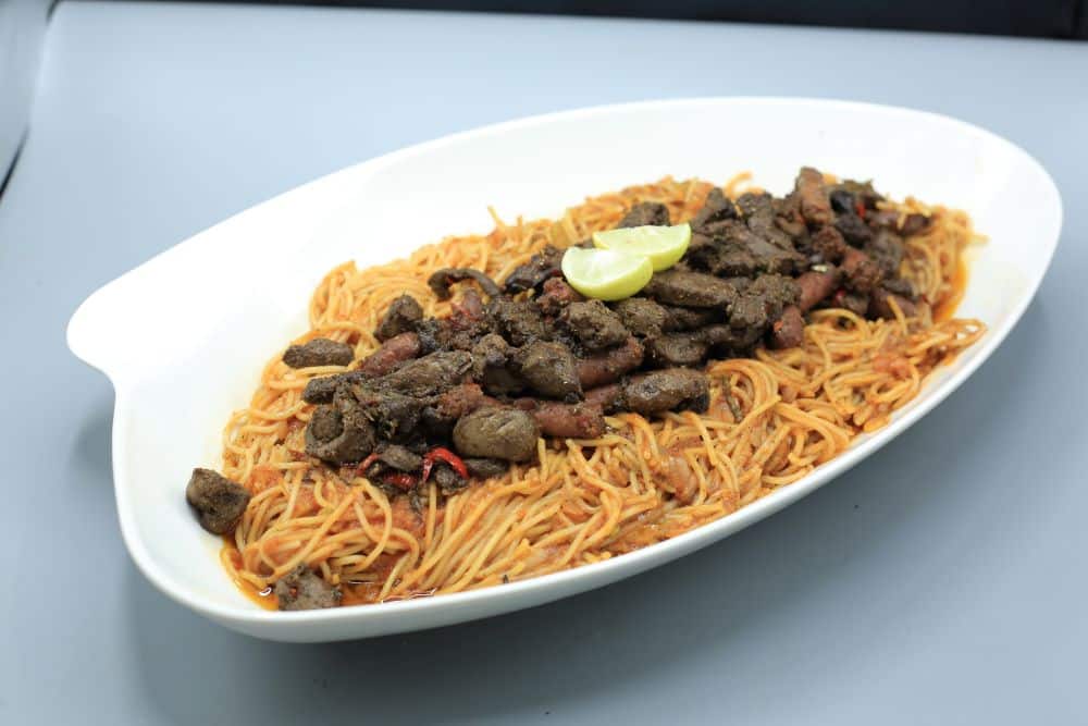 مكرونة بالكبدة والسجق بطريقة ساندرا