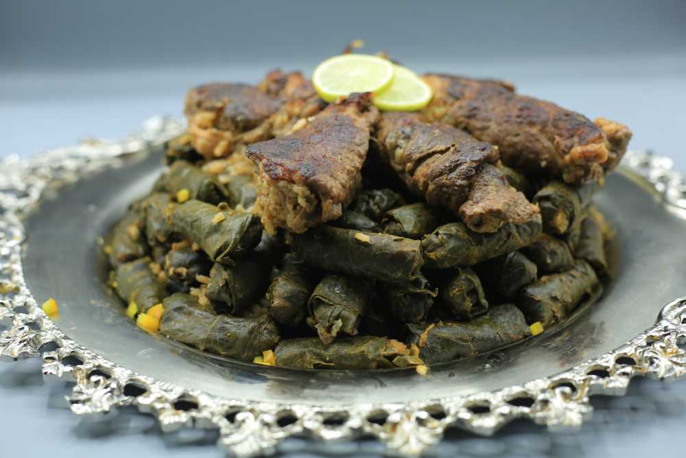 ورق عنب بشرائح اللحم