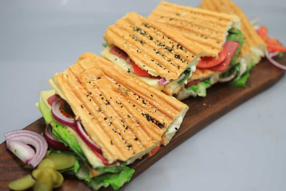 ساندوتش روست بيف