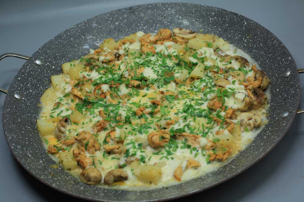 شاورما الدجاج مع البطاطس