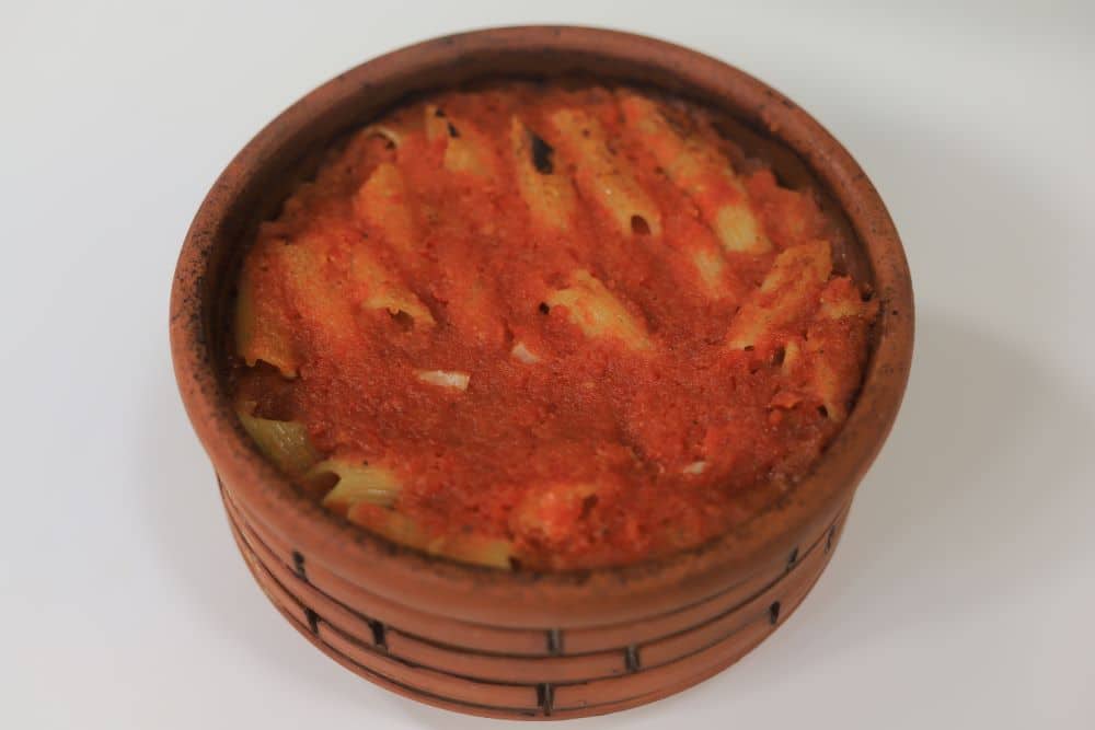 طاجن مكرونة باللحمة المفرومة