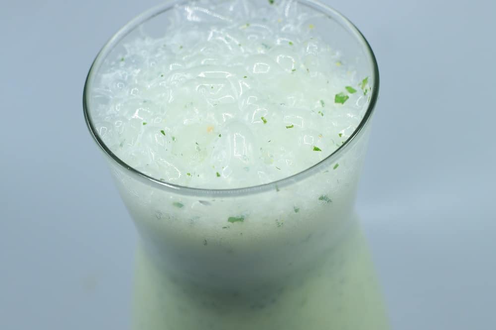 لبن بالنعناع والليمون