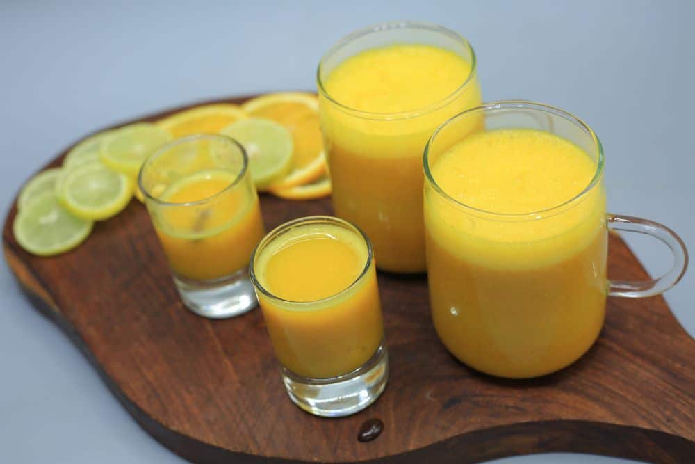 مشروب البرتقال بالكركم والجنزبيل