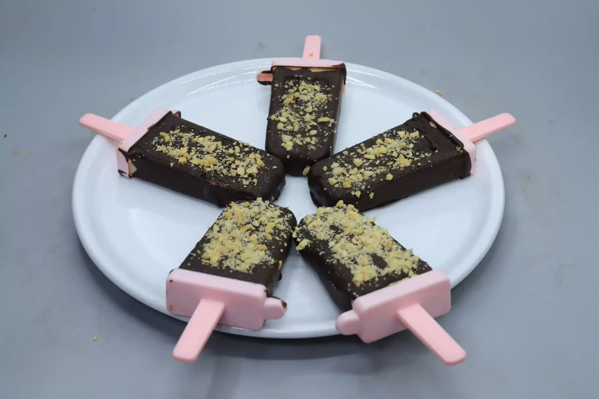 آيس كريم صحي بالموز وزبدة الفول السوداني