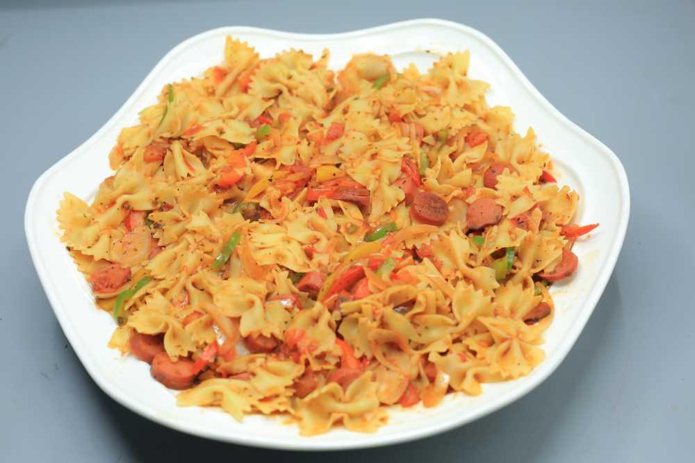 مكرونة بالسوسيس