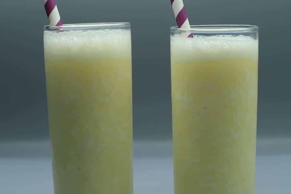 موز بالأناناس