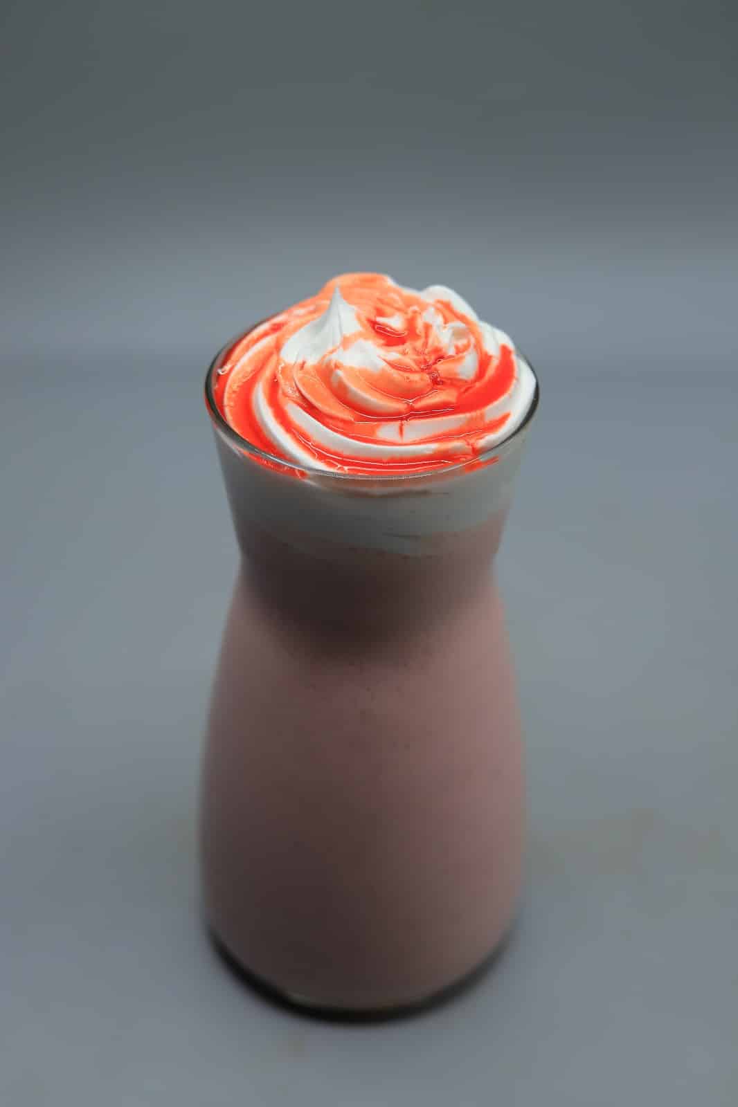 ميلك شيك الفراولة