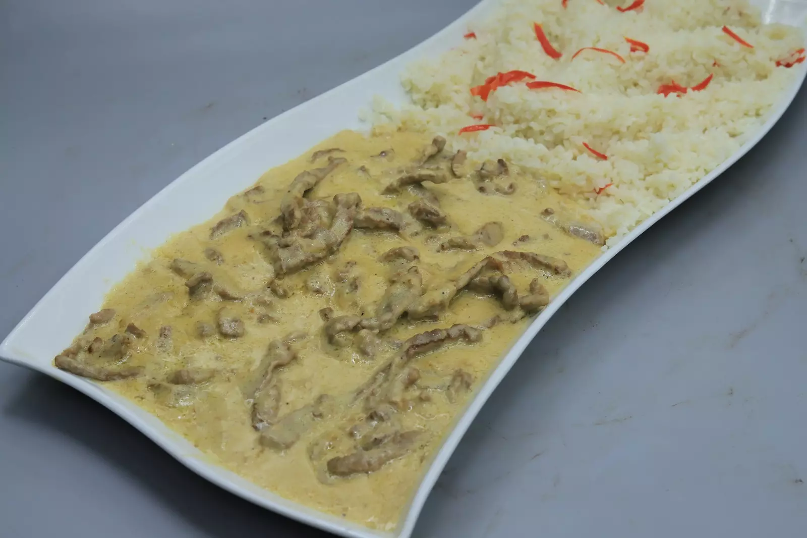 بيف سترجنوف