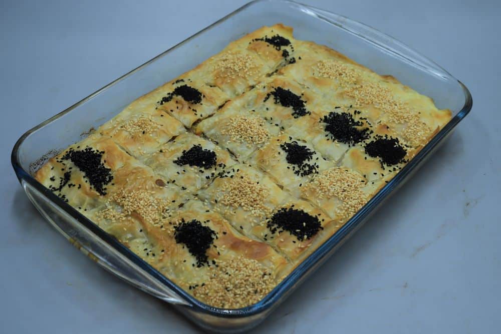 جلاش بحشوة الجبنة والبصل المكرمل