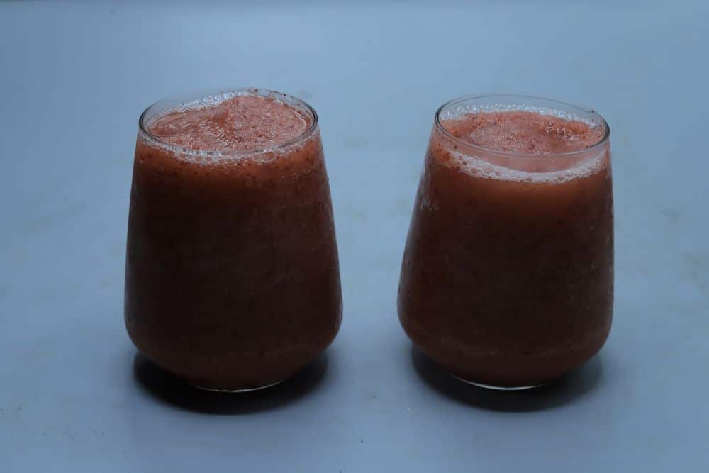 سموذي تفاح بالعنب