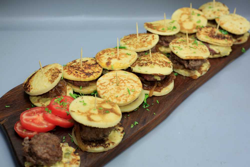 سندوتشات ميني برجر بعجينة الكريب