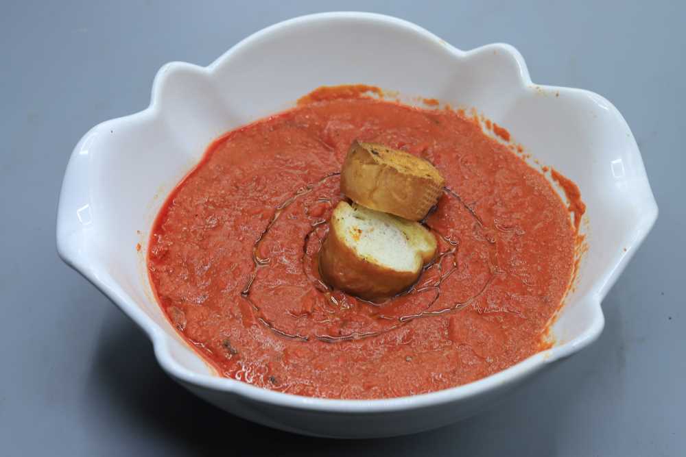 شوربة طماطم بالبنجر