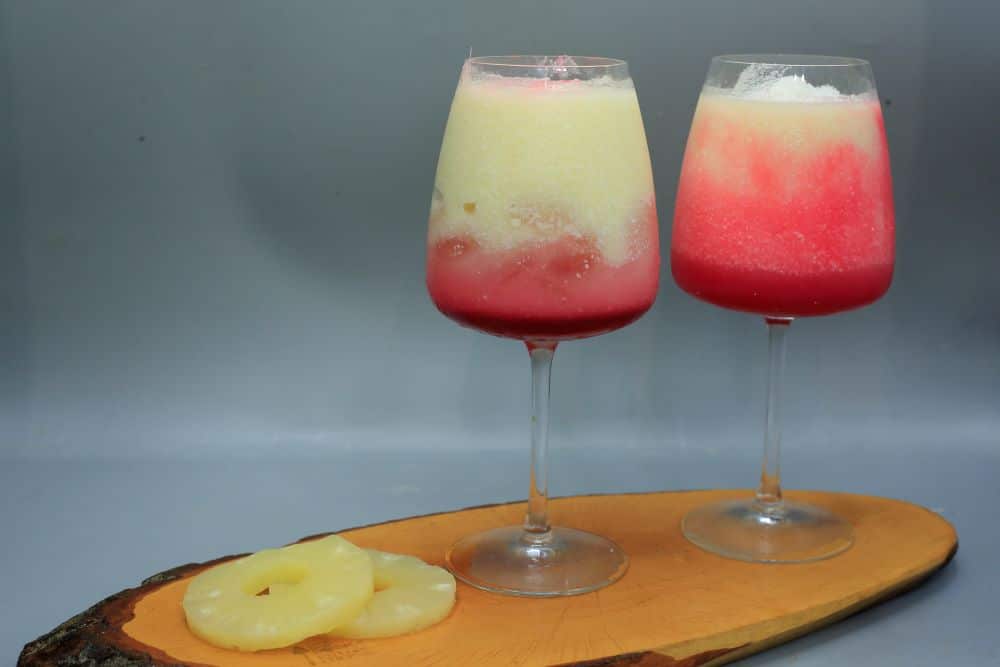 عصير أناناس بجوز الهند