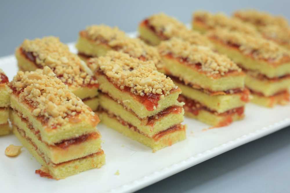 كيكة بسيطة بالمربى