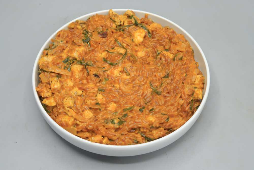 لسان عصفور البينك صوص والسبانخ