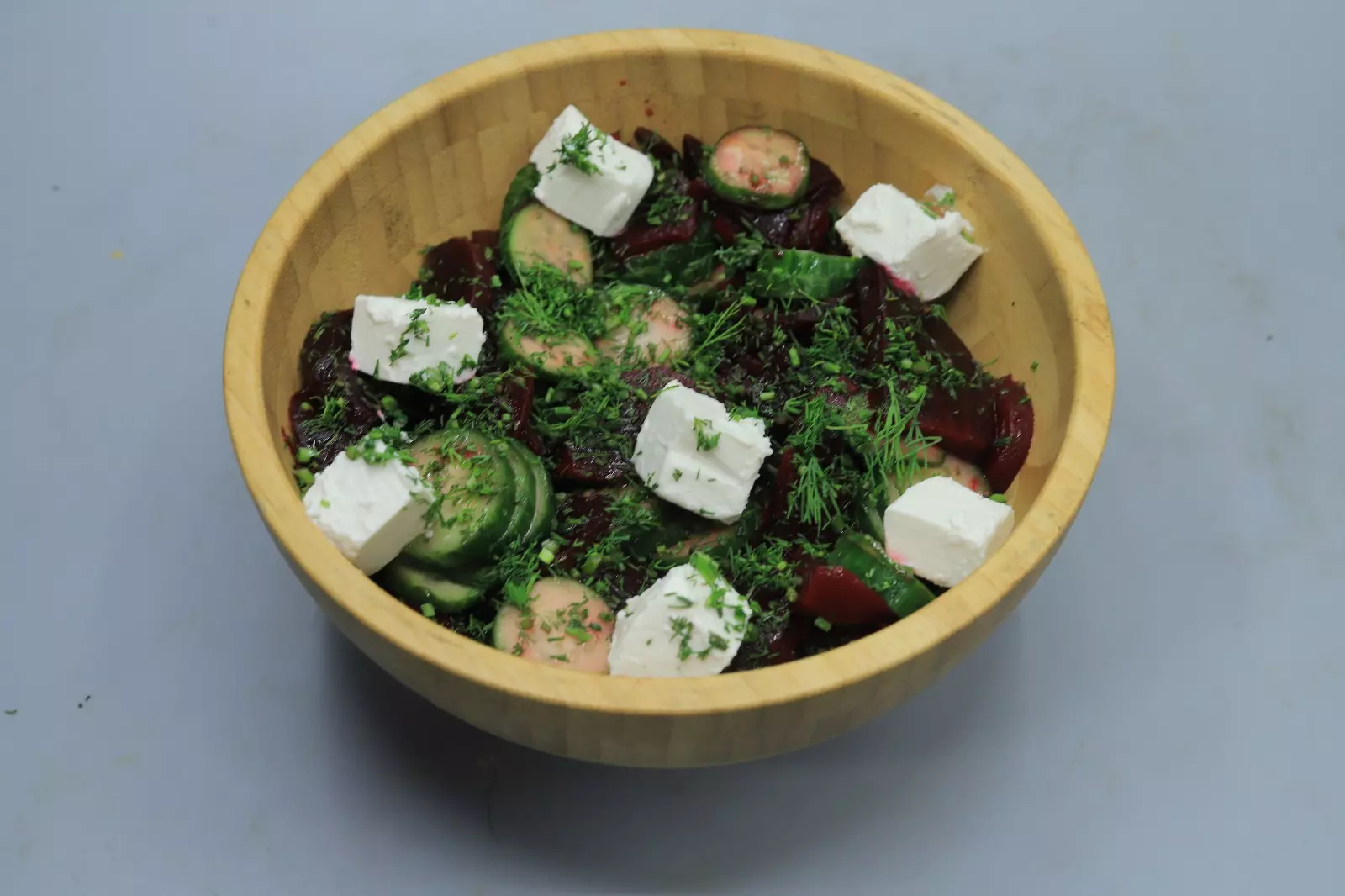 سلطة بنجر بالجبنة الفيتا