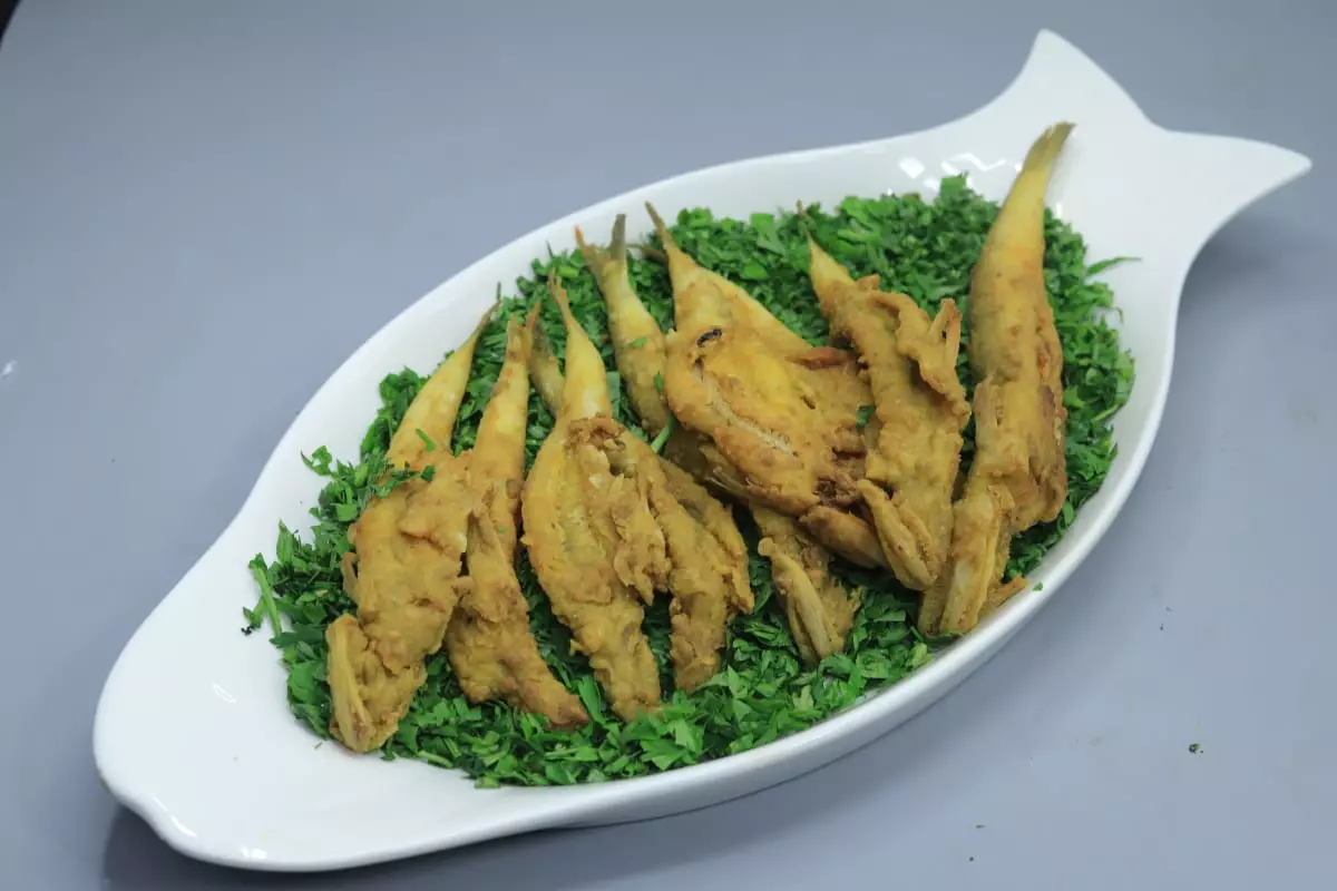 سمك مكرونة مقلي